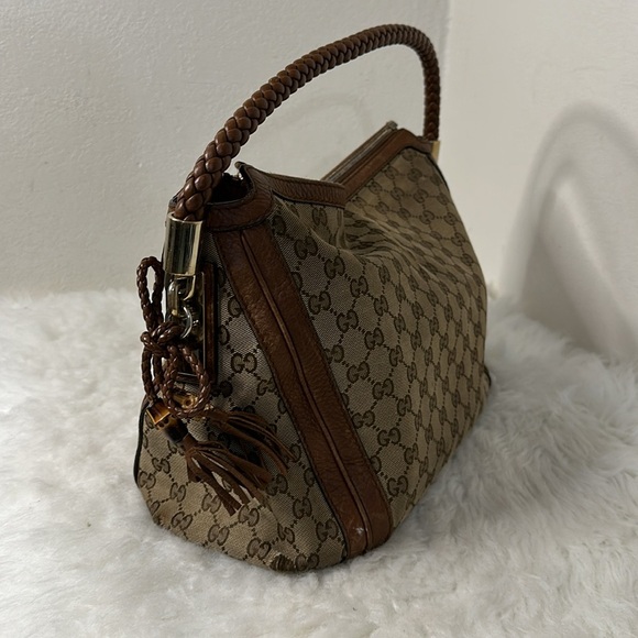 💯Authentic Gucci Hobo Style Handbag🍀 - Picture 7 of 16